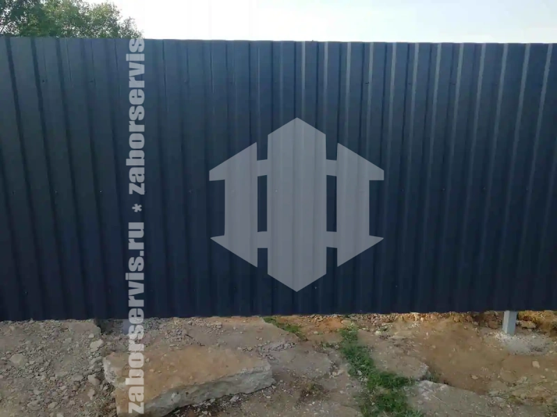 Забор из профнастила 86 метров синий
