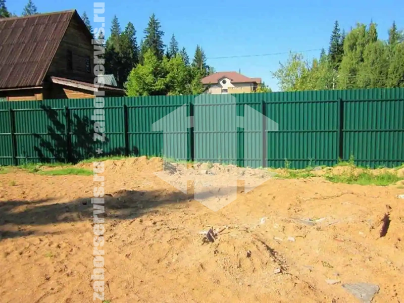 Забор из профнастила 98 метров зеленый