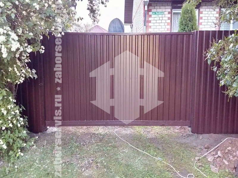Забор из профнастила 84 метра