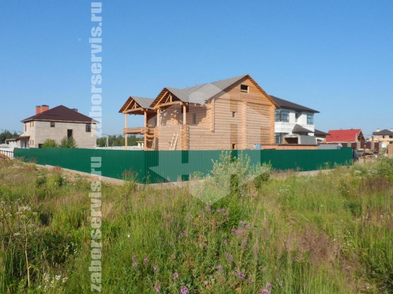 Забор из профнастила на ленточном фундаменте 92 метра